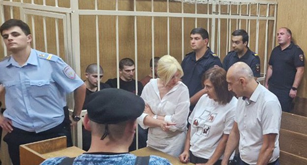 Подсудимые по делу о беспорядках в Махачкале в зале суда. Фото: https://mo-kizilurt.ru/ Подсудимые по делу о беспорядках в Махачкале в зале суда. Фото: https://mo-kizilurt.ru/