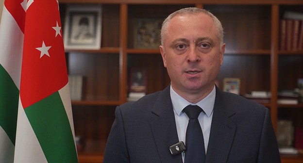 Бадра Гунба. Скриншот видео Zhvania David https://www.youtube.com/watch?v=-EiXtfuXUmA Бадра Гунба. Скриншот видео Zhvania David https://www.youtube.com/watch?v=-EiXtfuXUmA