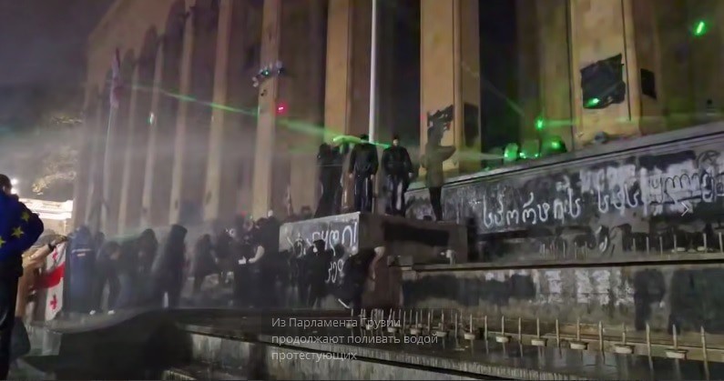 Ситуация в Тбилиси. Кадр из видео https://t.me/Tbilisi_life/32665 Ситуация в Тбилиси. Кадр из видео https://t.me/Tbilisi_life/32665
