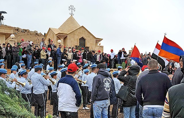 Армяне собрались в Маргаде недалеко от Дер-эз-Зора. Фото https://www.flickr.com/photos/studioashnag/3473329941/in/photostream/ Армяне собрались в Маргаде недалеко от Дер-эз-Зора. Фото https://www.flickr.com/photos/studioashnag/3473329941/in/photostream/