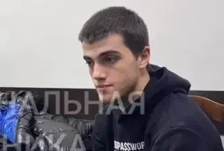 Надырхан Кадирханов. Фото: https://chernovik.net/news/nadirkhan-kadirkhanov-ubivshiy-boyca-mma-magomeda-mutaeva-li-zaderzhan-li-sdalsya-s-povinnoy Надырхан Кадирханов. Фото: https://chernovik.net/news/nadirkhan-kadirkhanov-ubivshiy-boyca-mma-magomeda-mutaeva-li-zaderzhan-li-sdalsya-s-povinnoy