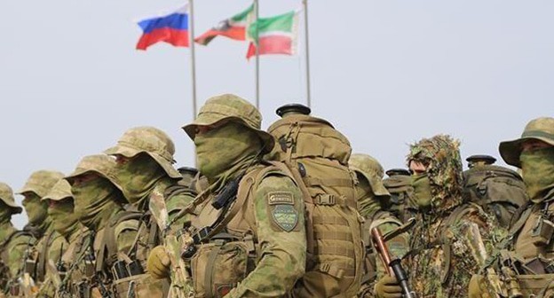 Бойцы перед отравкой на Украину. Фото: "Грозный-Информ" https://www.grozny-inform.ru/news/society/163553/ Бойцы перед отравкой на Украину. Фото: "Грозный-Информ" https://www.grozny-inform.ru/news/society/163553/