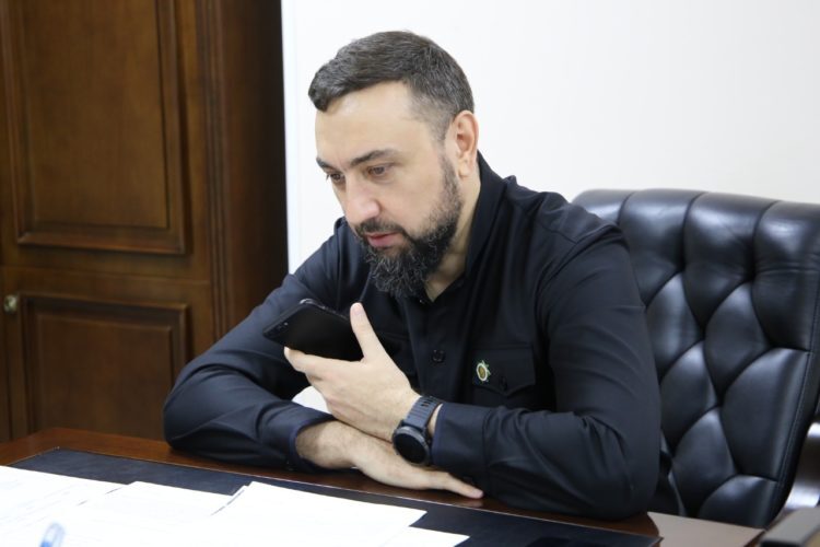Шамсаил Саралиев. Фото: https://saraliev.com/шамсаил-саралиев-провел-дистанционн/ Шамсаил Саралиев. Фото: https://saraliev.com/шамсаил-саралиев-провел-дистанционн/