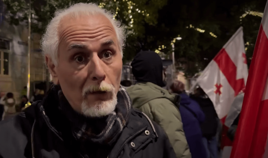 Темур Катамадзе. Стоп-кадр видео https://t.me/Tbilisi_life/35720 от 12.01.25. Темур Катамадзе. Стоп-кадр видео https://t.me/Tbilisi_life/35720 от 12.01.25.