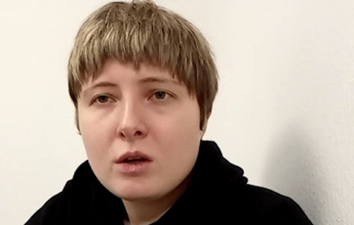 Лена Патяева, подруга Седы Сулеймановой. Стоп-кадр видео из Telegram-канала Sota от 08.04.24, https://t.me/sotaproject/78934 Лена Патяева, подруга Седы Сулеймановой. Стоп-кадр видео из Telegram-канала Sota от 08.04.24, https://t.me/sotaproject/78934