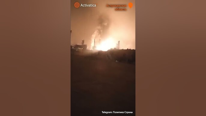Атака беспилотников в Астрахани. 3 февраля 2025 г. Скриншот видео https://www.youtube.com/watch?v=dpSTyGBaVxY Атака беспилотников в Астрахани. 3 февраля 2025 г. Скриншот видео https://www.youtube.com/watch?v=dpSTyGBaVxY