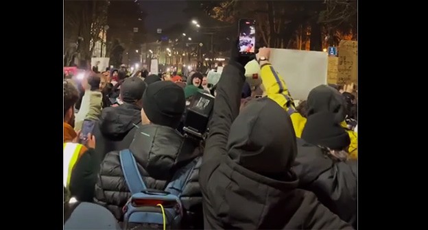 Шествие на улице Руставели. 13 февраля 2025 г. Скриншот видео https://t.me/Tbilisi_life Шествие на улице Руставели. 13 февраля 2025 г. Скриншот видео https://t.me/Tbilisi_life