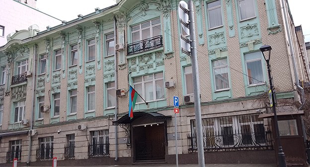 Посольство Азербайджана. Фото: TagMorgan. https://ru.wikipedia.org/ Посольство Азербайджана. Фото: TagMorgan. https://ru.wikipedia.org/