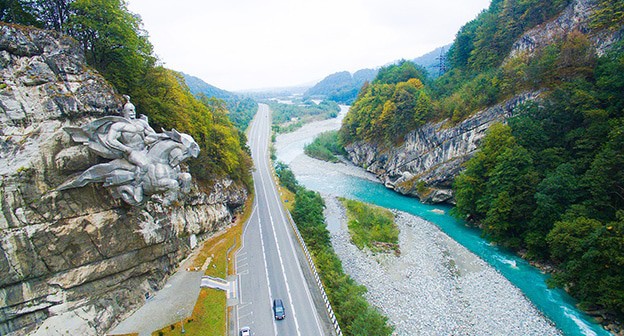 Транскавказская автомагистраль. Фото: Rosavtodor.ru https://ru.wikipedia.org Транскавказская автомагистраль. Фото: Rosavtodor.ru https://ru.wikipedia.org