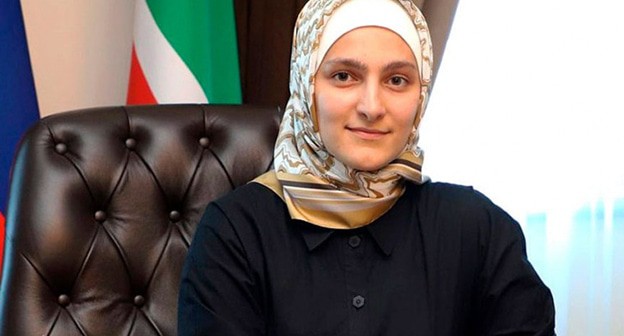 Айшат Кадырова. Фото: https://grozny.tv/news/politics/67729 Айшат Кадырова. Фото: https://grozny.tv/news/politics/67729