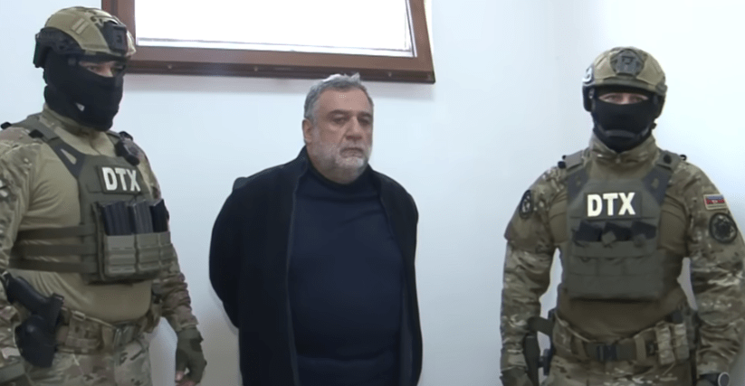 Рубен Варданян с азербайджанскими силовиками. Кадр видео Baku TV от 28.09.23, https://www.youtube.com/watch?v=jCumNjZ4FAw Рубен Варданян с азербайджанскими силовиками. Кадр видео Baku TV от 28.09.23, https://www.youtube.com/watch?v=jCumNjZ4FAw