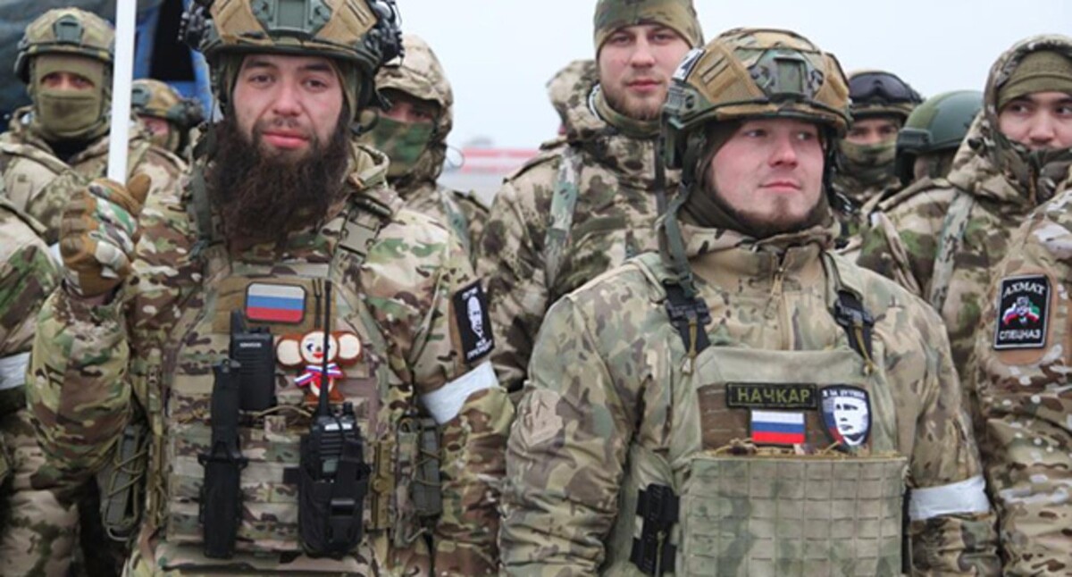 Группа бойцов перед отправкой на Украину. 18 февраля 2025 года. Фото: "Грозный Информ" https://www.grozny-inform.ru/ Группа бойцов перед отправкой на Украину. 18 февраля 2025 года. Фото: "Грозный Информ" https://www.grozny-inform.ru/