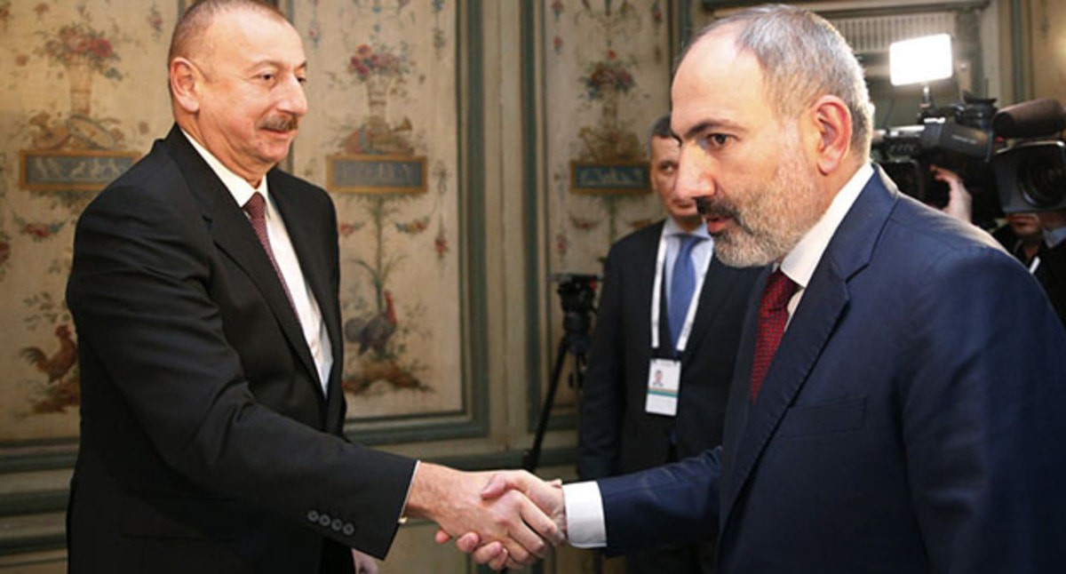 Ильхам Алиев (cлева) и Никол Пашинян, 2023 год. Фото: https://www.primeminister.am/ Ильхам Алиев (cлева) и Никол Пашинян, 2023 год. Фото: https://www.primeminister.am/