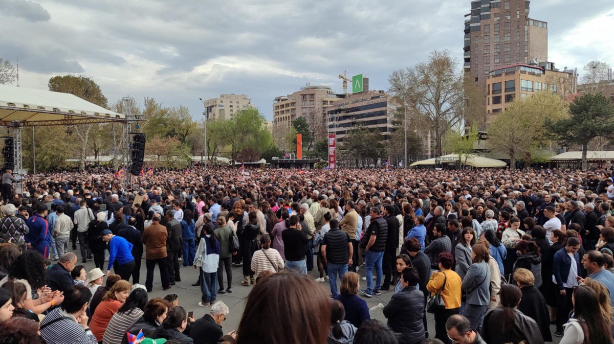 Акция протеста карабахских беженцев в Ереване. 29 марта 2025 года. Фото Алвард Григорян для "Кавказского узла" Акция протеста карабахских беженцев в Ереване. 29 марта 2025 года. Фото Алвард Григорян для "Кавказского узла"