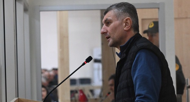 Давид Манукян в суде. Фото: Азертадж azertag.az/ru/xeber/david_manukyan_priznal_chto_armeniya_zakladyvala_miny_na_territoriyah_azerbaidzhana-3488539
