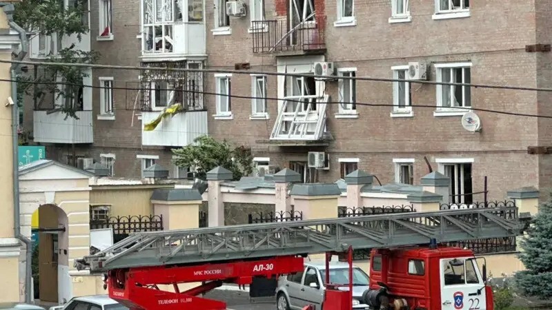 Поврежденный дом на Лермонтовской в Таганроге. Фото: пресс-служба губернатора Ростовской области t.me/golubev_vu/743 Поврежденный дом на Лермонтовской в Таганроге. Фото: пресс-служба губернатора Ростовской области t.me/golubev_vu/743