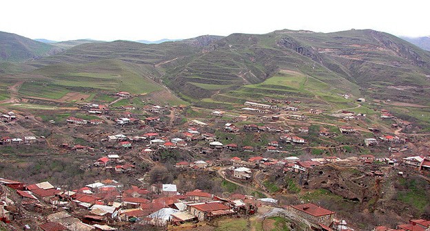 Cело Хнацах. Фото: Արմինե Ավագյան. https://ru.wikipedia.org Cело Хнацах. Фото: Արմինե Ավագյան. https://ru.wikipedia.org
