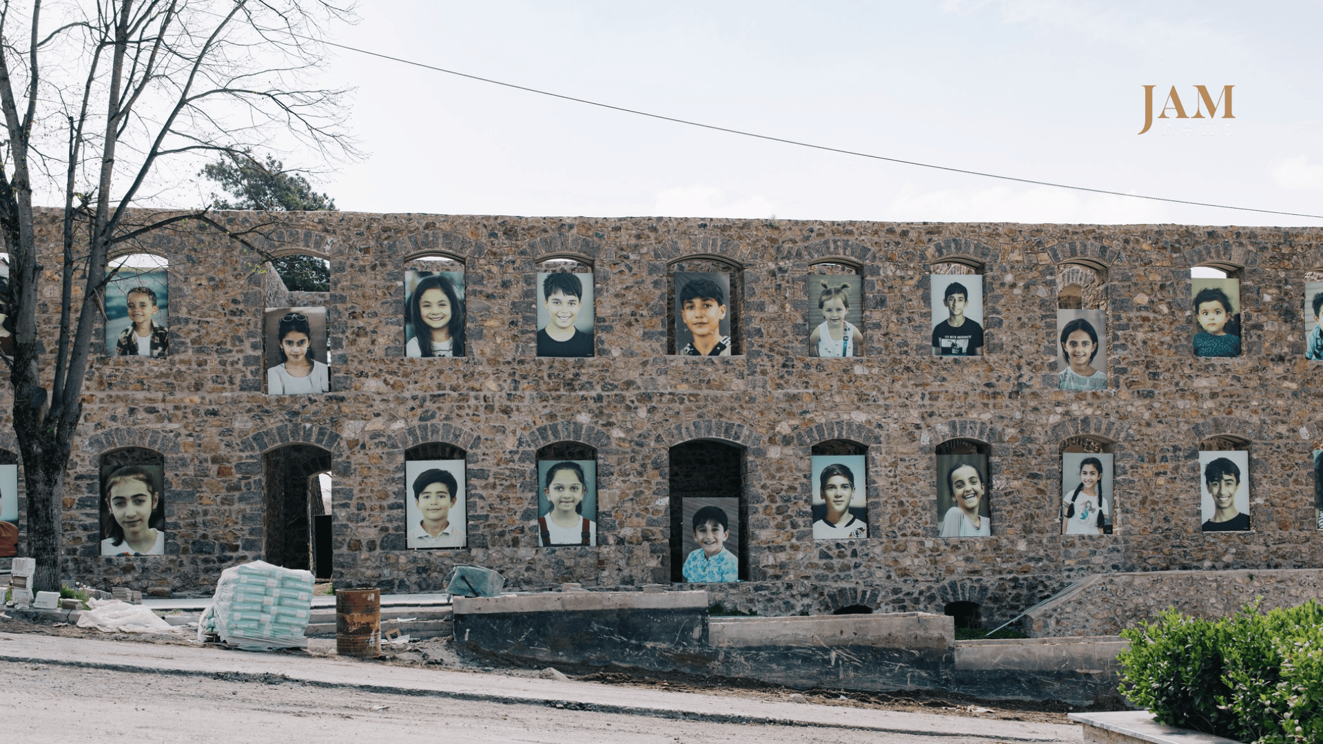 Здание бывшего суда в Лачине. Фото: JAMnews