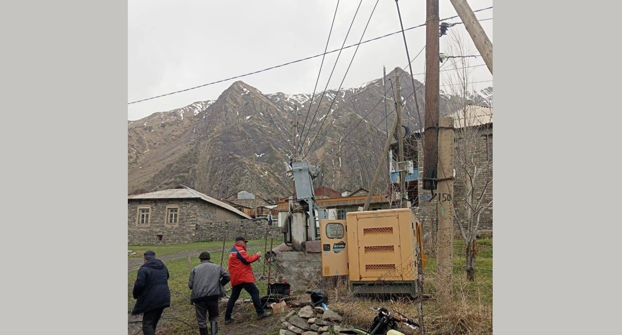 Восстановление энергоснабжения в Дагестане. Фото из телеграм-канала "Дагэнерго" https://t.me/rossetiskdagenergo/1813