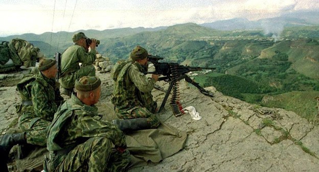 Вторжение боевиков в Дагестан в 1999 году. Фото: https://derbentmuseum.ru/nauchnaya-deyatelnost/vtorzheniya-boevikov-v-dagestan-v-1999-godu/ Вторжение боевиков в Дагестан в 1999 году. Фото: https://derbentmuseum.ru/nauchnaya-deyatelnost/vtorzheniya-boevikov-v-dagestan-v-1999-godu/