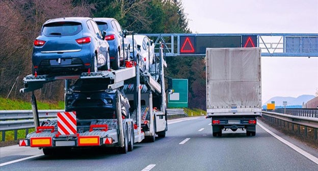 Новые автомобили. Фото: https://www.vesti.az/v-mire/reeksport-podorozaet-gruziya-otkazalas-oformlyat-masiny-na-grazdan-rf-i-rb-545939 Новые автомобили. Фото: https://www.vesti.az/v-mire/reeksport-podorozaet-gruziya-otkazalas-oformlyat-masiny-na-grazdan-rf-i-rb-545939