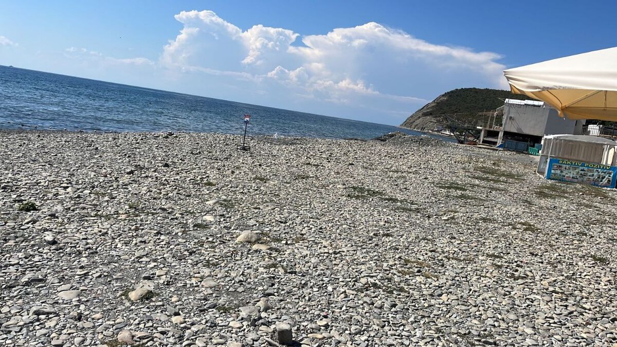 Пляж в Новороссийске. Фото: https://t.me/mtsunvrsk/33085 Пляж в Новороссийске. Фото: https://t.me/mtsunvrsk/33085