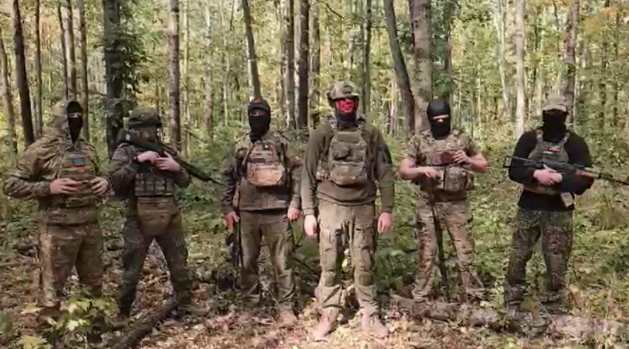 Участники СВО обратились к Меликову. Стоп-кадр видео Telegram-канала "Черновик" от 24.09.25, https://t.me/chernovik/89596. Участники СВО обратились к Меликову. Стоп-кадр видео Telegram-канала "Черновик" от 24.09.25, https://t.me/chernovik/89596.