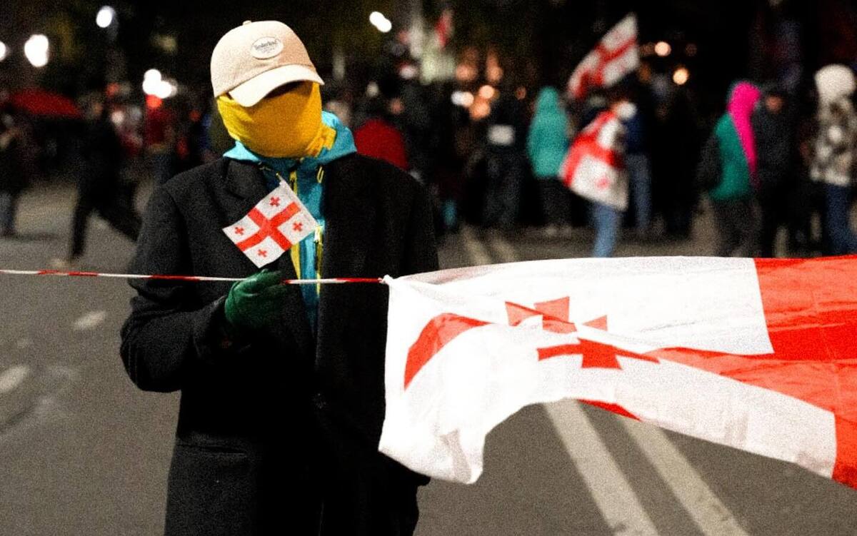 Проспект Руставели перекрыт протестующими. Фото: Keto Mikadze / Publika Проспект Руставели перекрыт протестующими. Фото: Keto Mikadze / Publika