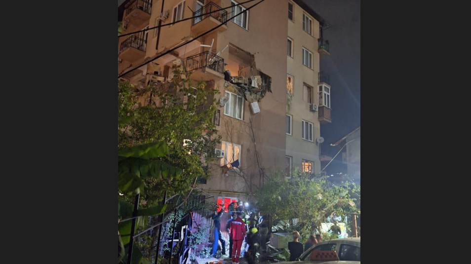 Последствия взрыва в Сочи. Скриншот фото из Telegram-канала оперштаба Краснодарского края от 25.10.25, https://t.me/opershtab23/14327?single Последствия взрыва в Сочи. Скриншот фото из Telegram-канала оперштаба Краснодарского края от 25.10.25, https://t.me/opershtab23/14327?single