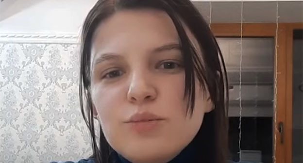 Юлия Мельниченко. Скриншот видео https://www.youtube.com/watch?v=bX5n8glIKC8 Юлия Мельниченко. Скриншот видео https://www.youtube.com/watch?v=bX5n8glIKC8