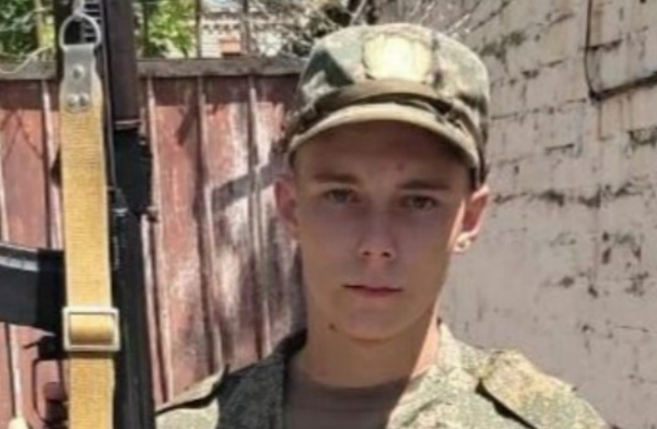 Владимир Круглов. Скриншот фото из Telegram-канала администрации Икрянинского района от 12.12.25, https://t.me/ikradm/12341.