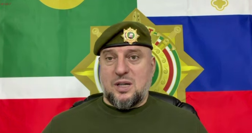 Апти Алаудинов. Кадр из видео от 18 декабря 2025 года, https://t.me/AptiAlaudinovAKHMAT/1. Апти Алаудинов. Кадр из видео от 18 декабря 2025 года, https://t.me/AptiAlaudinovAKHMAT/1.