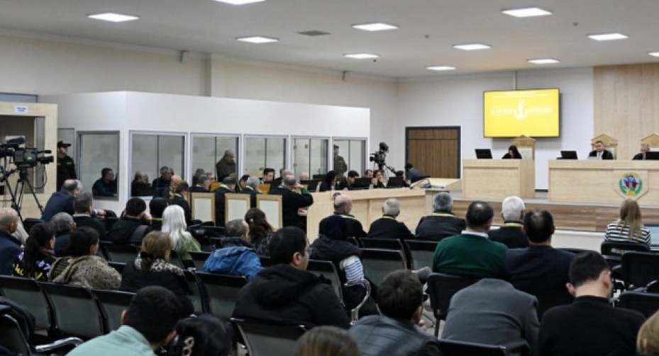 Заседание Бакинского военного суда. 25 декабря 2025 года. Фото: АПА https://ru.apa.az/vnutrennyaya-politika/arkadii-gukasyan-bako-saakyan-i-levon-mnacakanyan-vystupili-s-poslednim-slovom-v-sude-631327