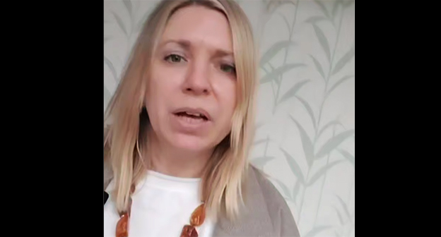 Кадр видеообращения Евгении Третьяковой. 25 декабря 2025 г. Скриншот видео ttps://t.me/yugaru/13057 Кадр видеообращения Евгении Третьяковой. 25 декабря 2025 г. Скриншот видео ttps://t.me/yugaru/13057