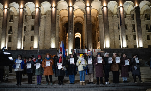 Акция на проспекте Руставели 26.12.2025. Табула/https://www.facebook.com/photo?fbid=1639477440785133&set=pcb.1639477537451790 Акция на проспекте Руставели 26.12.2025. Табула/https://www.facebook.com/photo?fbid=1639477440785133&set=pcb.1639477537451790