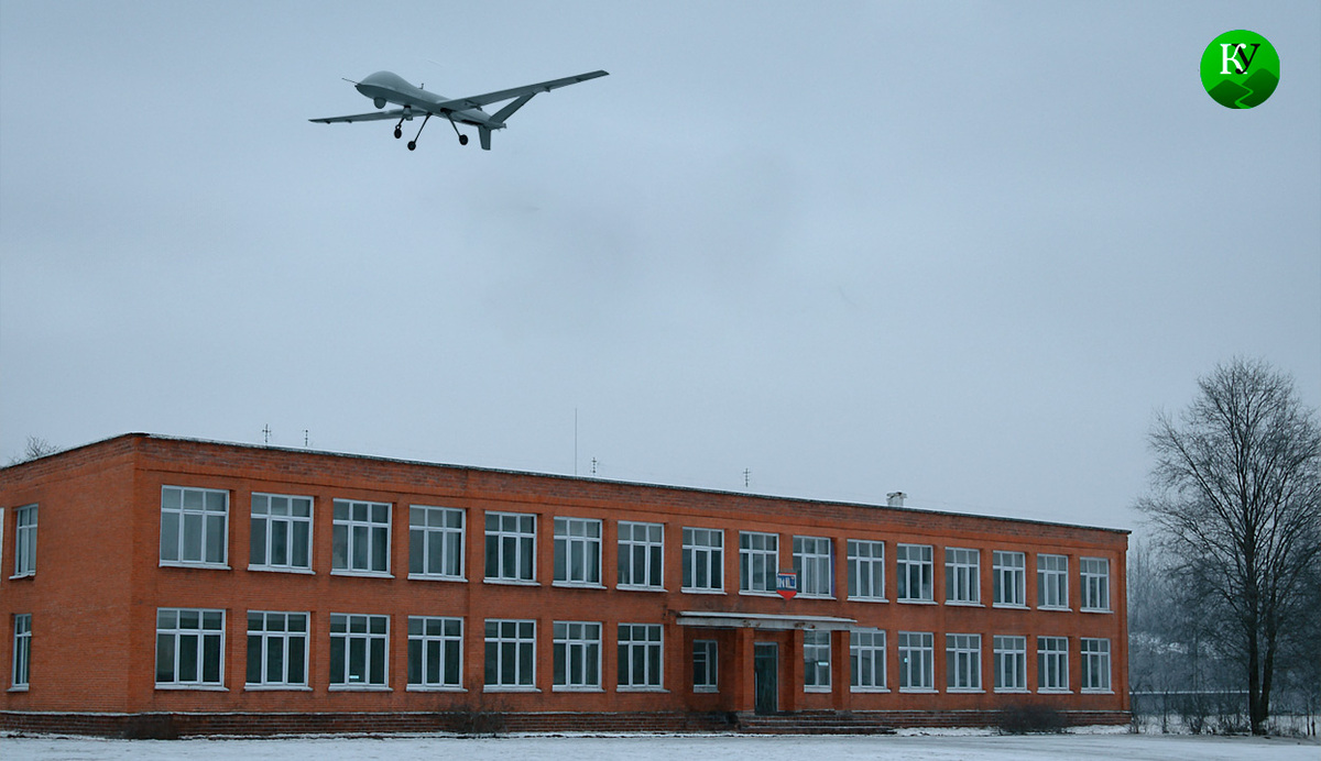 БПЛА около школы. Иллюстрация создана «Кавказским узлом» с помощью ИИ в программе Copilot БПЛА около школы. Иллюстрация создана «Кавказским узлом» с помощью ИИ в программе Copilot