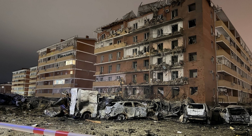 Последствия атаки беспилотника в ауле Новая Адыгея. Фото из телеграм-канала Мурата Кумпилова https://t.me/muratkumpilov/18302 Последствия атаки беспилотника в ауле Новая Адыгея. Фото из телеграм-канала Мурата Кумпилова https://t.me/muratkumpilov/18302