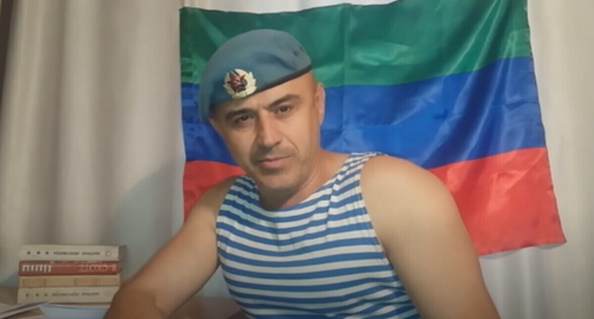 Асхабали Алибеков. Кадр видео канала "Дикий десантник" https://www.youtube.com/watch?v=pgXra9fVrsI Асхабали Алибеков. Кадр видео канала "Дикий десантник" https://www.youtube.com/watch?v=pgXra9fVrsI