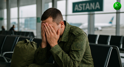 Военный в аэропорту Астаны. Военный в аэропорту Астаны.