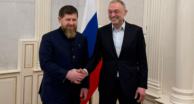 Рамзан Кадыров (слева) и Сулейман Керимов. Фото: https://t.me/RKadyrov_95/6328
