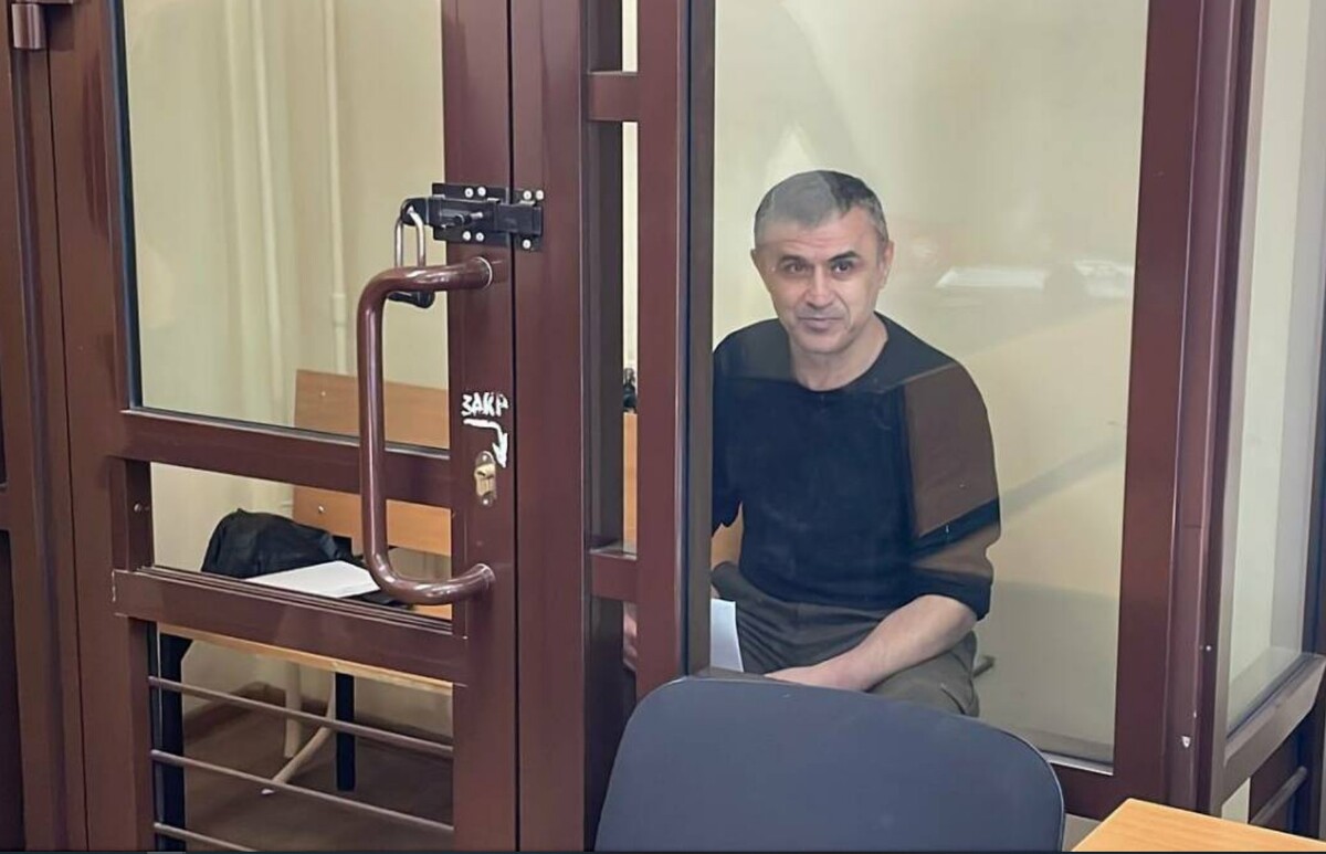 Асхабали Алибеков. Фото «Татар-информ» https://www.tatar-inform.ru/news/vaxitovskii-sud-kazani-vynes-prigovor-blogeru-s-psevdonimom-dikii-desantnik-5960877 Асхабали Алибеков. Фото «Татар-информ» https://www.tatar-inform.ru/news/vaxitovskii-sud-kazani-vynes-prigovor-blogeru-s-psevdonimom-dikii-desantnik-5960877