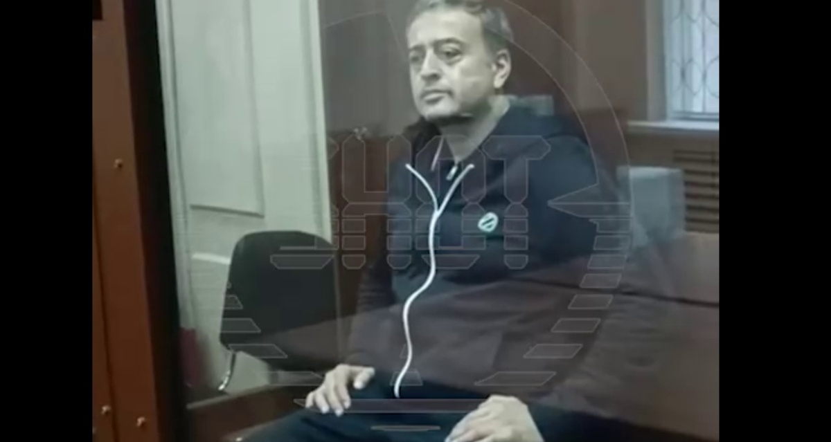 Руфат Исмаилов в суде. Ноябрь 2023 года. Кадр видео Shot https://t.me/shot_shot/59124 Руфат Исмаилов в суде. Ноябрь 2023 года. Кадр видео Shot https://t.me/shot_shot/59124