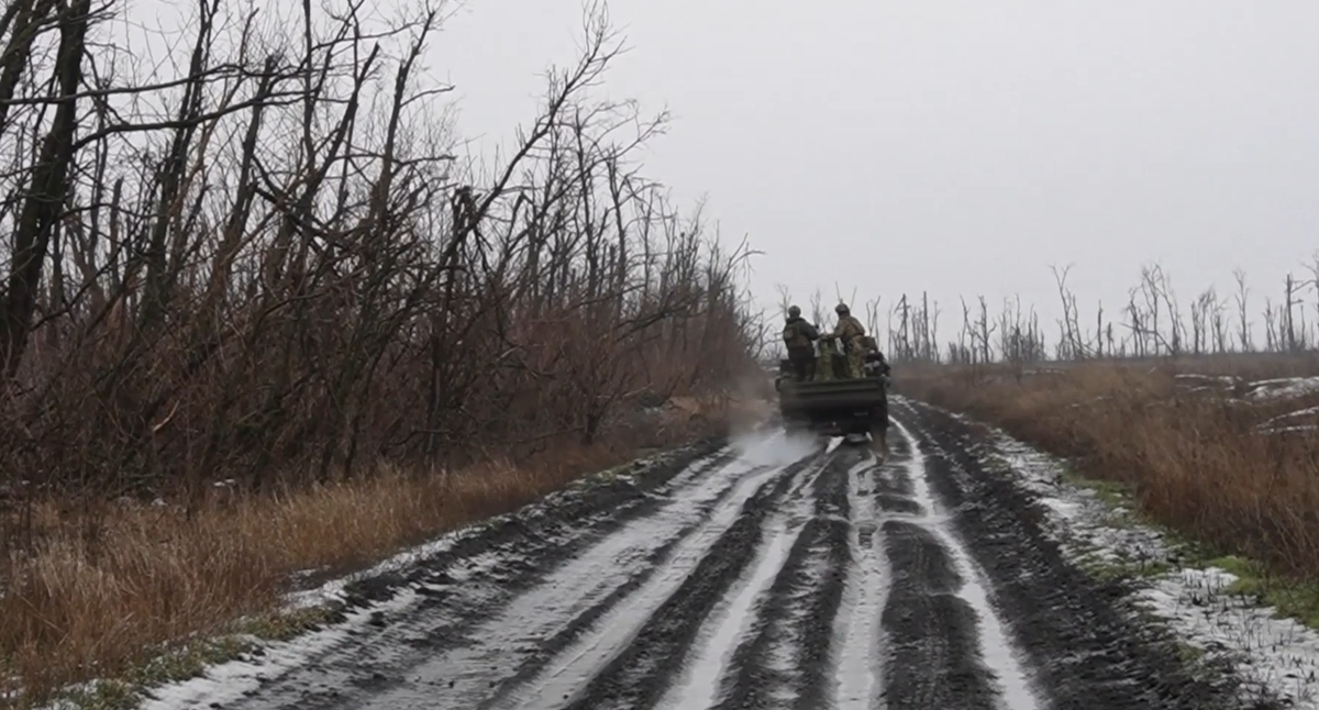 Российские военные в зоне боевых действий. Кадр видео Минобороны РФ https://mil.ru/news/1b9c3525-a768-4ce0-81c3-4b4a885d8335