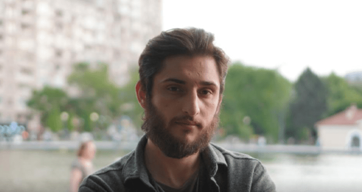 Нурлан Гахраманлы. Фото с сайта Meydan TV https://www.meydan.tv/ru/article/po-delu-mejdan-tv-zaderzhan-zhurnalist-nurlan-libre/ Нурлан Гахраманлы. Фото с сайта Meydan TV https://www.meydan.tv/ru/article/po-delu-mejdan-tv-zaderzhan-zhurnalist-nurlan-libre/