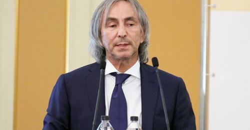Умар Джабраилов. Стоп-кадр из видео пользователя Моя Столица https://www.youtube.com/watch?v=g8_nNnME1co Умар Джабраилов. Стоп-кадр из видео пользователя Моя Столица https://www.youtube.com/watch?v=g8_nNnME1co