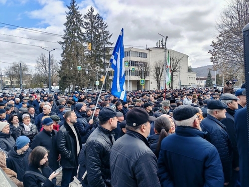 Участники акции в Нальчике. 8 марта 2026 года. Фото корреспондента "Кавказского узла".
