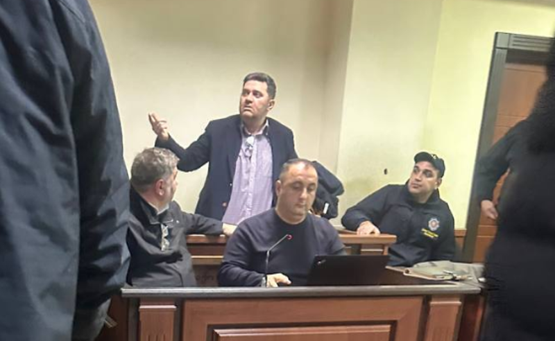 Кадр выступления бывшего министра обороны Грузии Бачо Ахалаи на суде в Тбилиси. Фото: TV Pirveli /https://tvpirveli.ge/ka/siaxleebi/sazogadoeba/122905-ivanishvili-aris-dasamkhobi-bacho-akhalaias-sitkva-sasamartlo-skhdomaze? Кадр выступления бывшего министра обороны Грузии Бачо Ахалаи на суде в Тбилиси. Фото: TV Pirveli /https://tvpirveli.ge/ka/siaxleebi/sazogadoeba/122905-ivanishvili-aris-dasamkhobi-bacho-akhalaias-sitkva-sasamartlo-skhdomaze?