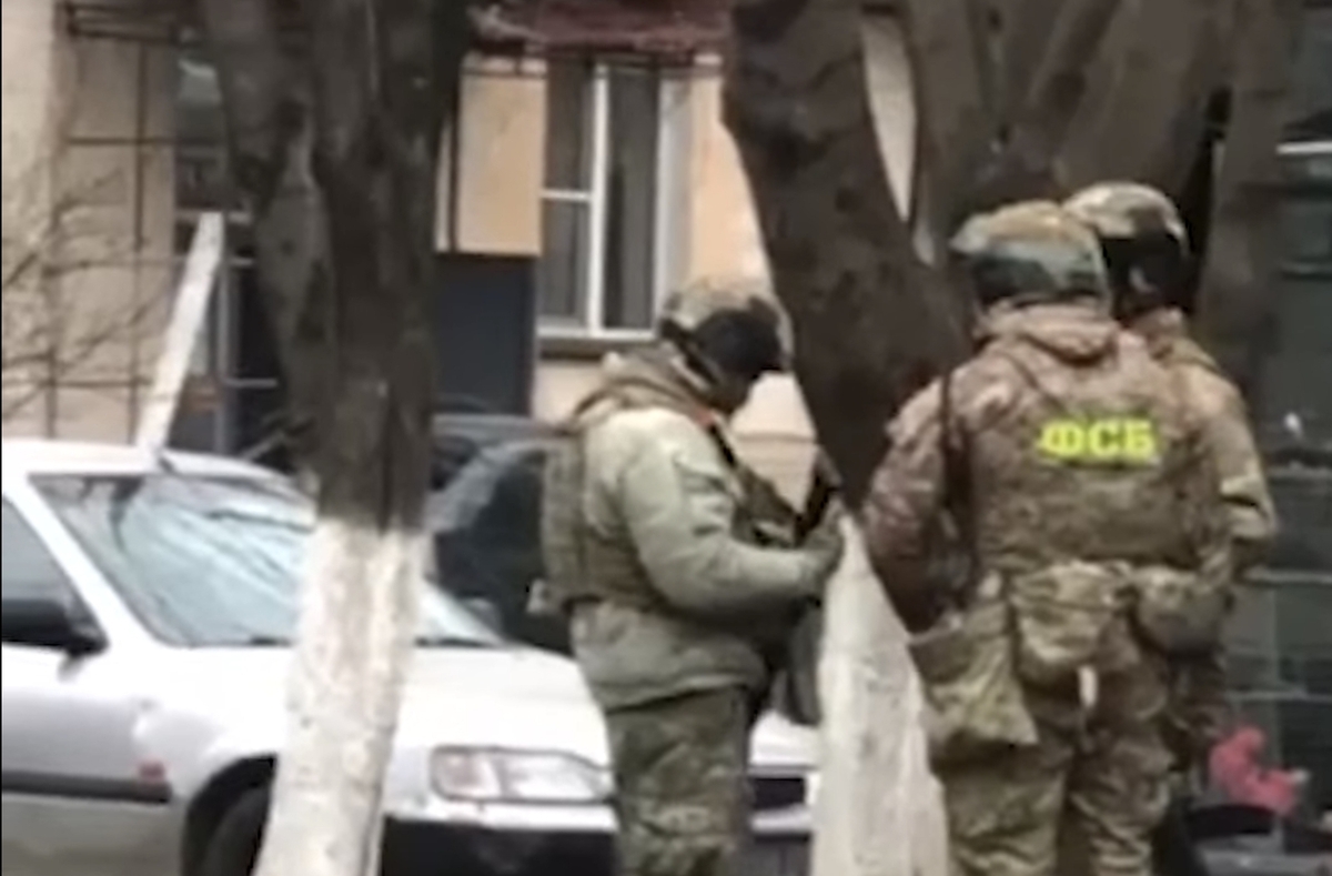 Спецоперация в Карабулаке, март 2024 года. Кадр видеосюжета RT
vkvideo.ru/video-40316705_456441265 Спецоперация в Карабулаке, март 2024 года. Кадр видеосюжета RT
vkvideo.ru/video-40316705_456441265
