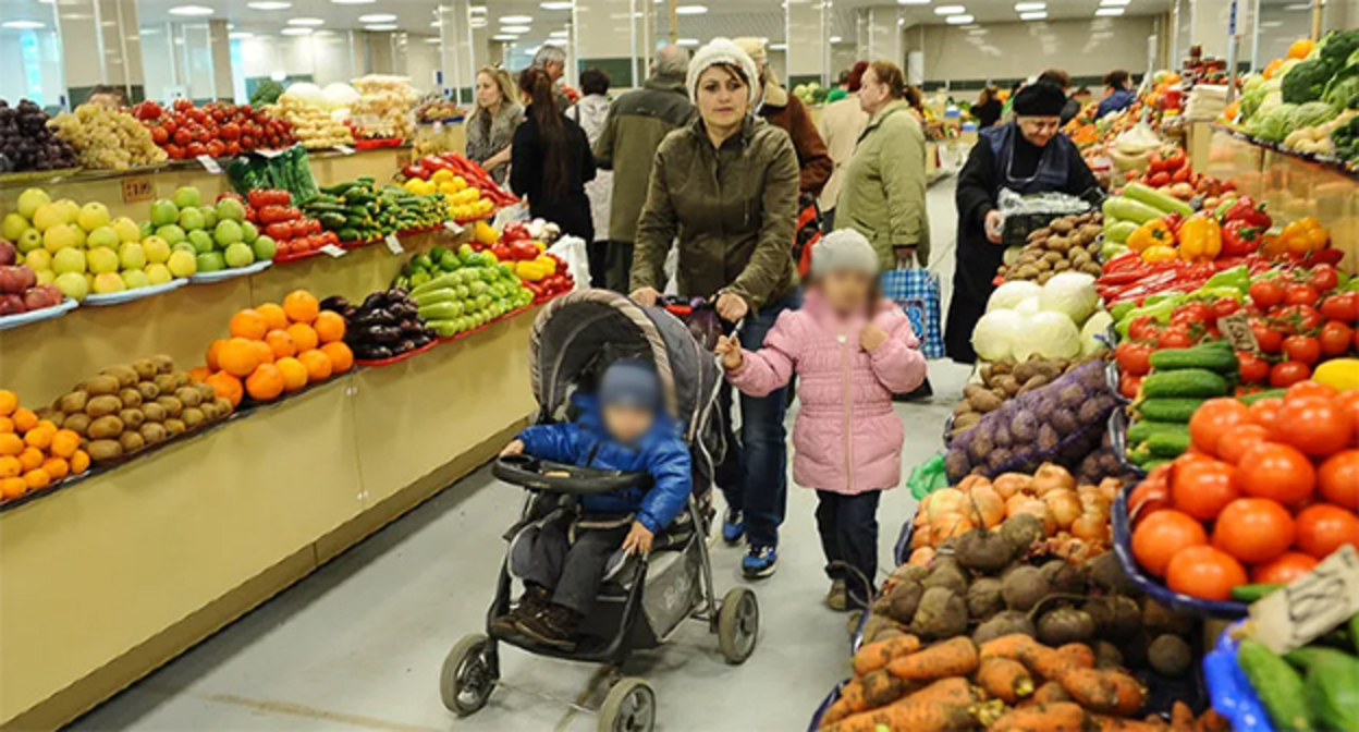 Овощной рынок. Фото: Елены Синеок, "Юга.ру"