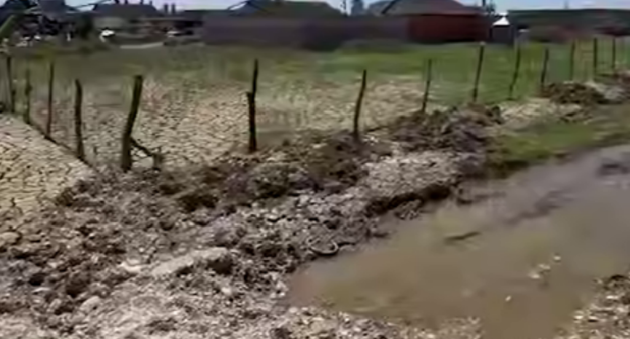Стоп-кадр: обстановка в селе Кадыротар после наводнения в Дагестане. Фото: Mash Gor/ Telegram-канал